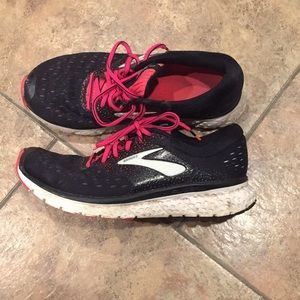 Brooks glycerin 16 running jogging shoes black